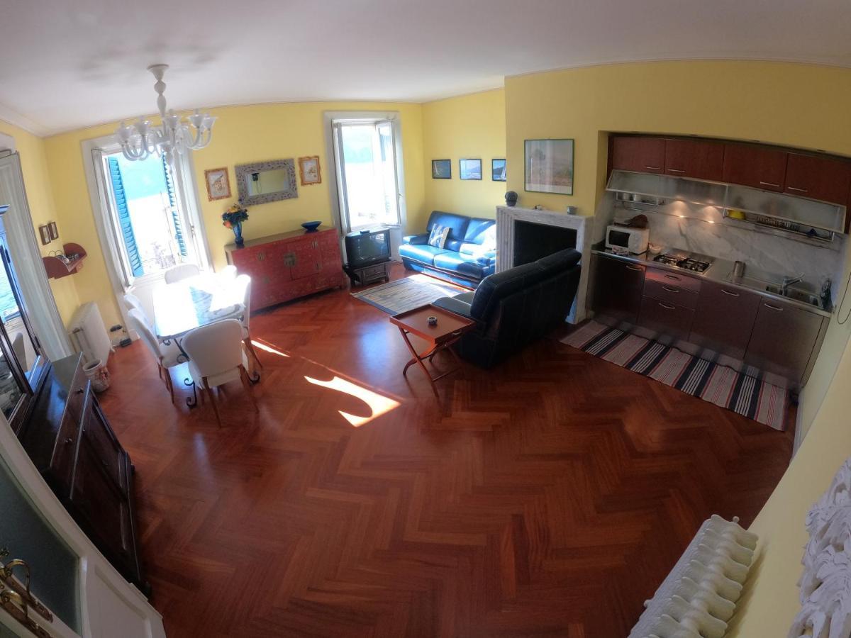 Villa Reginella 瓦伦纳 外观 照片